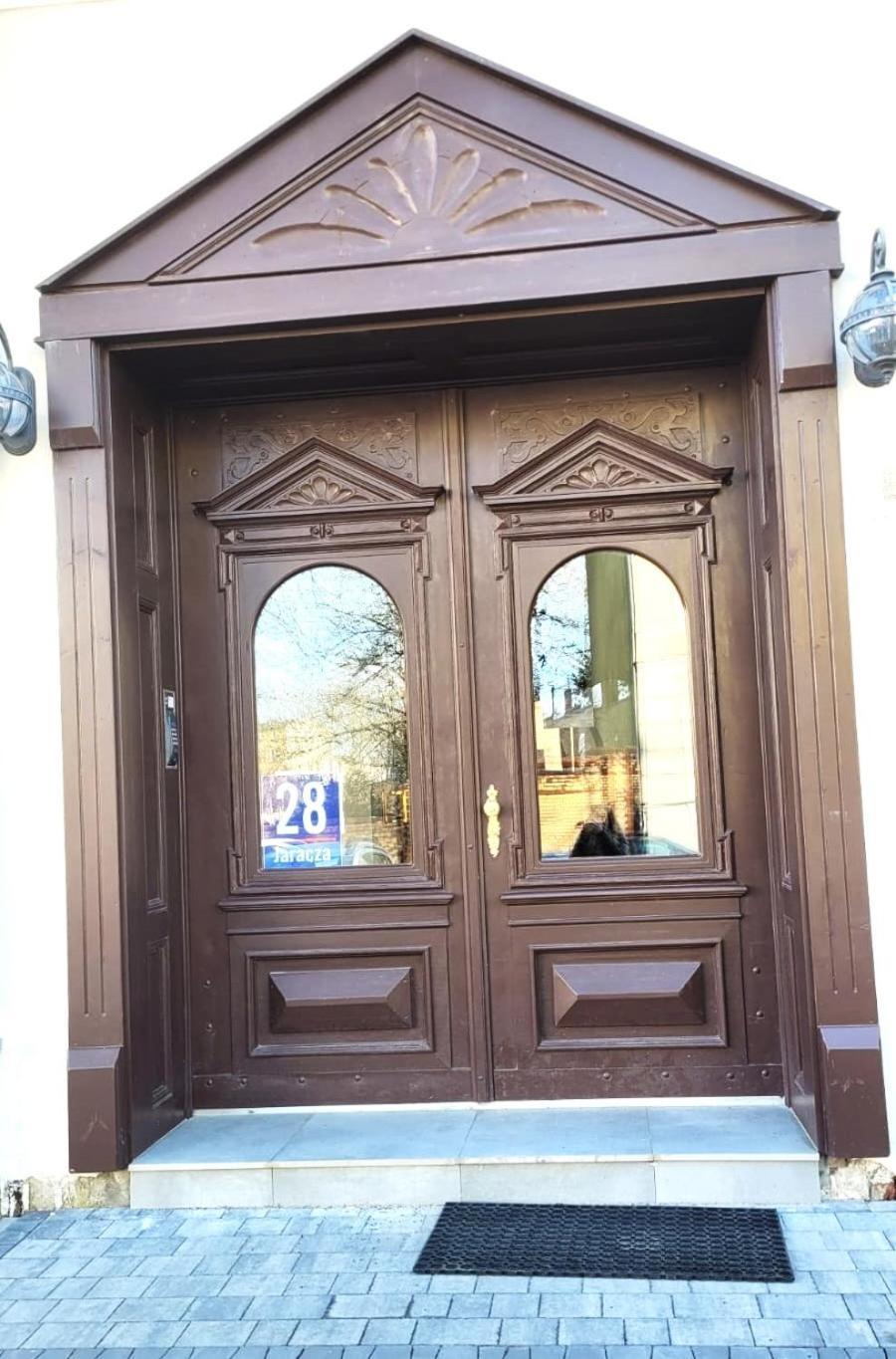 Jaracza 28 Nr 19